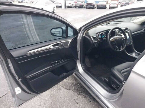 2020 Ford Fusion SEL