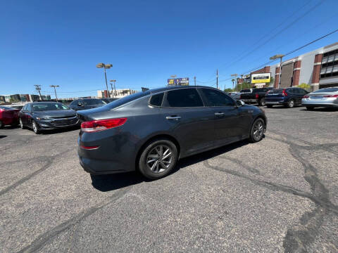 2020 Kia Optima LX