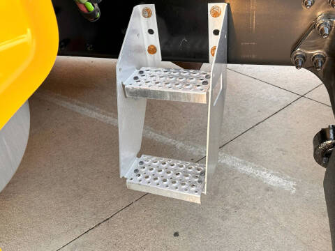 2019 International LT625