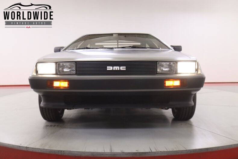 1981 DeLorean DMC-12
