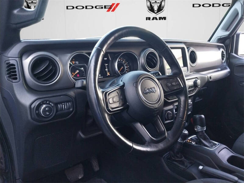 2021 Jeep Gladiator Willys