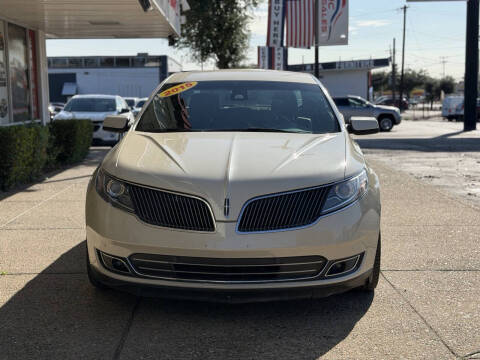 2015 Lincoln MKS