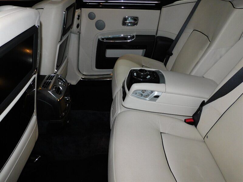 2014 Rolls-Royce Ghost 12