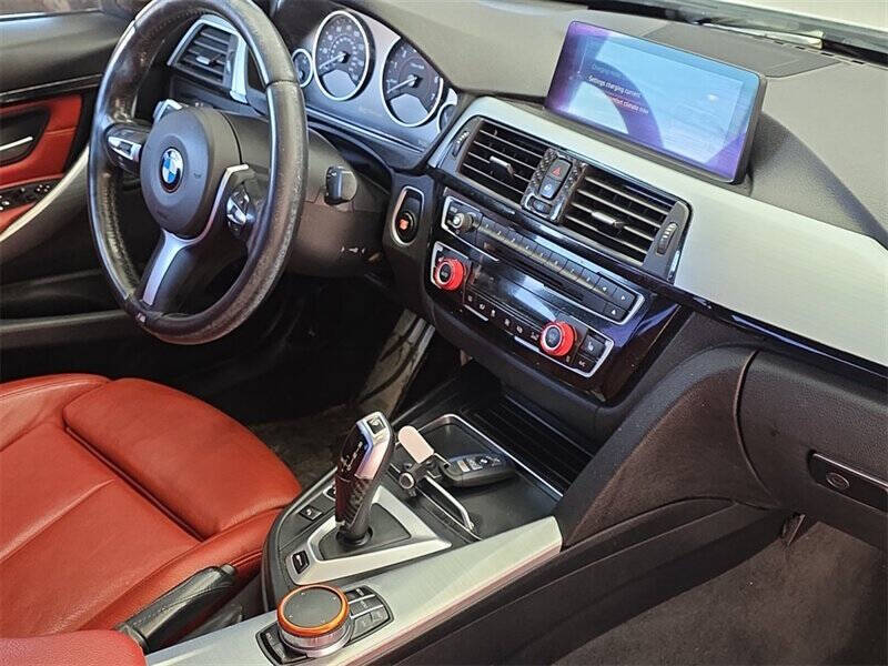 2017 BMW 3 Series 330e iPerformance