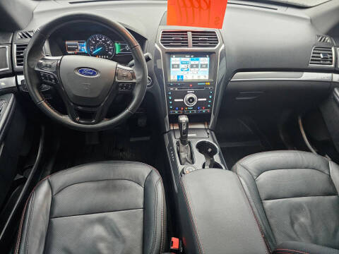 2018 Ford Explorer Sport