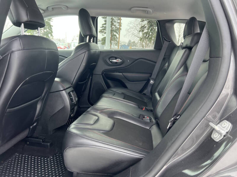 2021 Jeep Cherokee Trailhawk