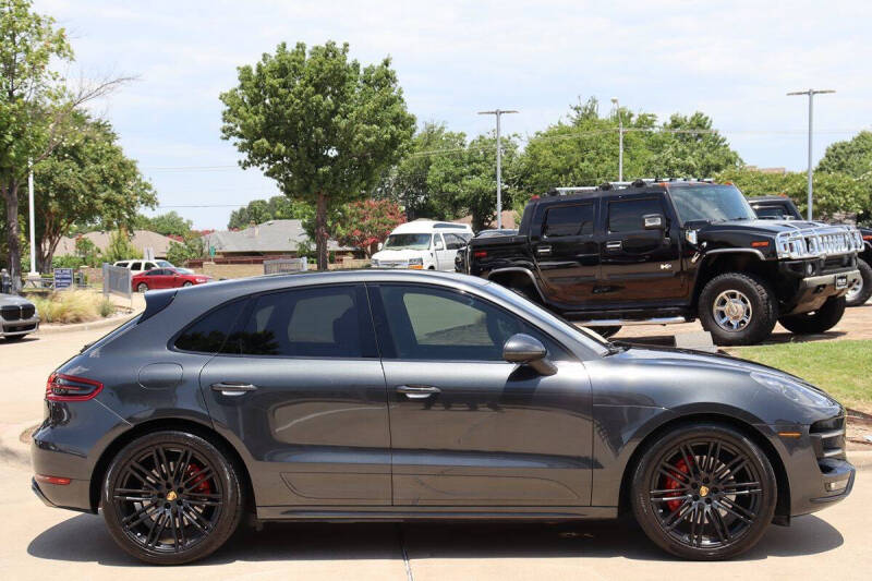 2017 Porsche Macan