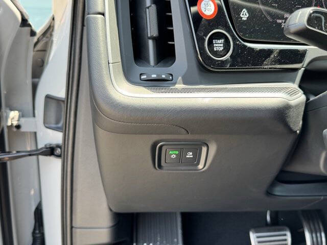 2025 Porsche Cayenne Turbo E-Hybrid