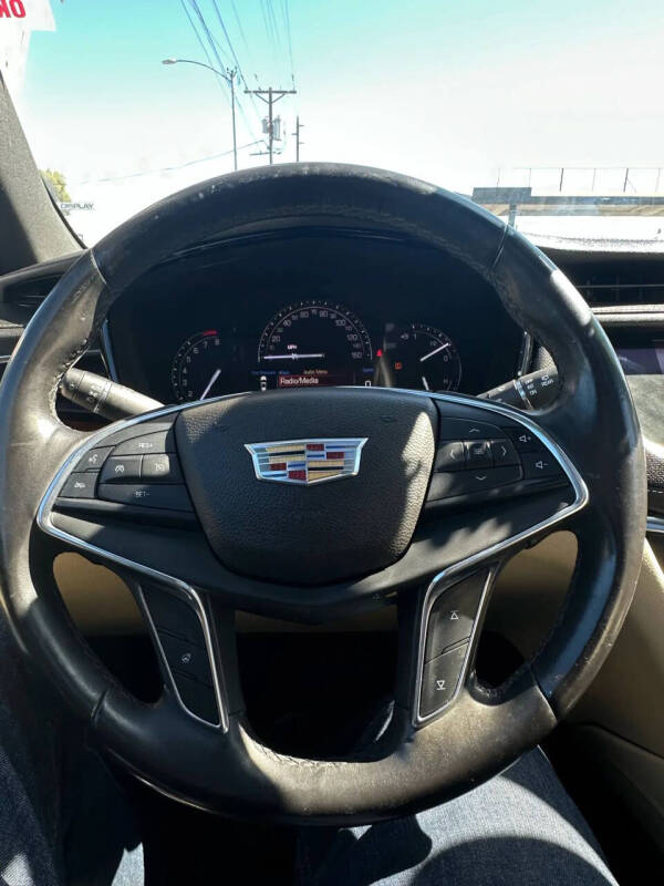2017 Cadillac XT5 Luxury