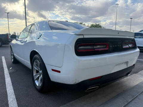 2021 Dodge Challenger SXT