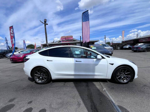 2022 Tesla Model 3 Long Range