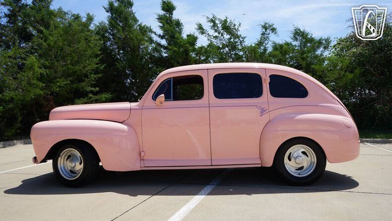 1947 Ford Customline