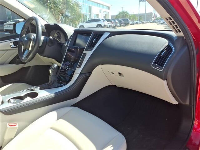 2021 Infiniti Q50 Luxe