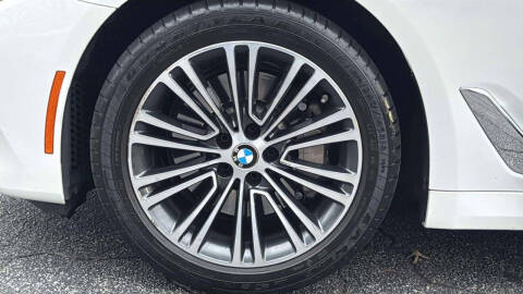 2018 BMW 5 Series 530i