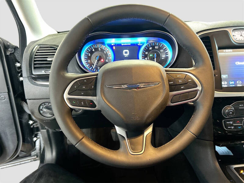 2023 Chrysler 300 Touring