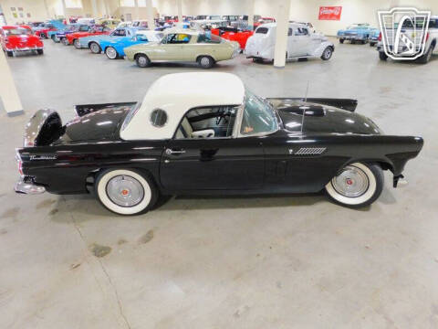 1956 Ford Thunderbird