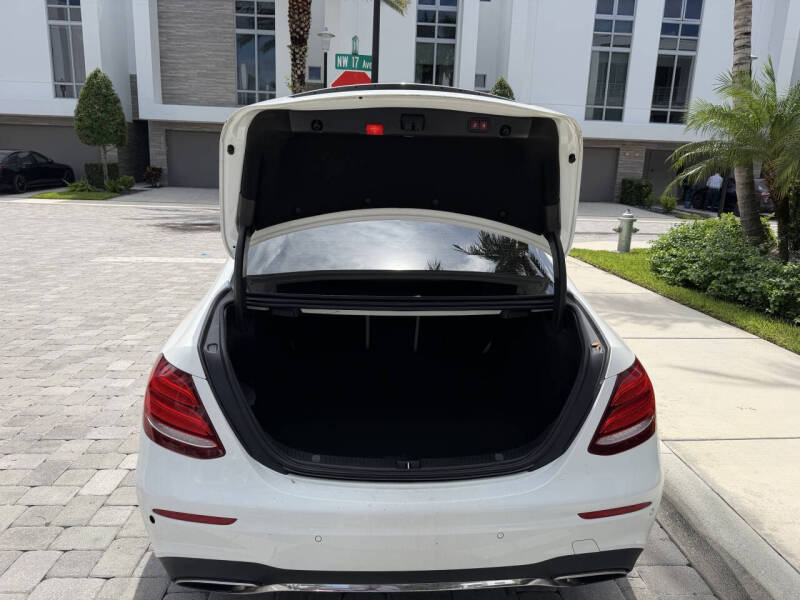 2019 Mercedes-Benz E-Class E 300