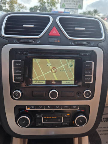 2012 Volkswagen Eos Executive SULEV