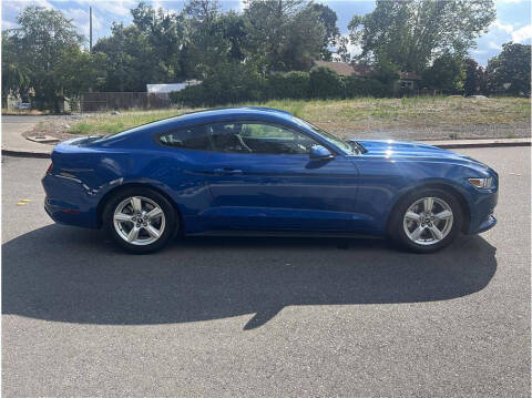 2017 Ford Mustang V6