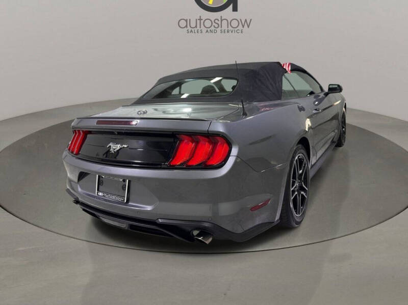 2022 Ford Mustang EcoBoost Premium