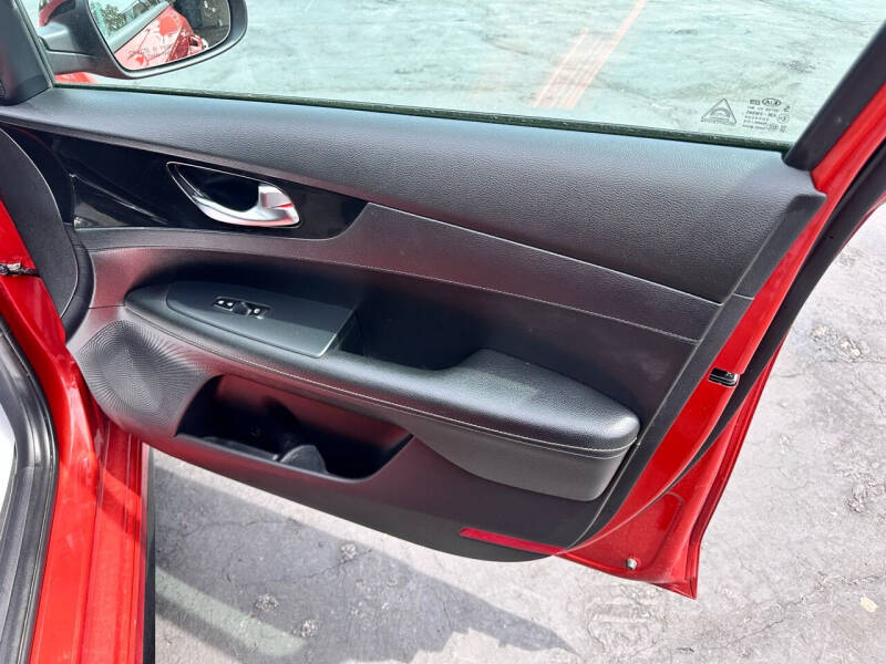 2021 Kia Forte GT Line