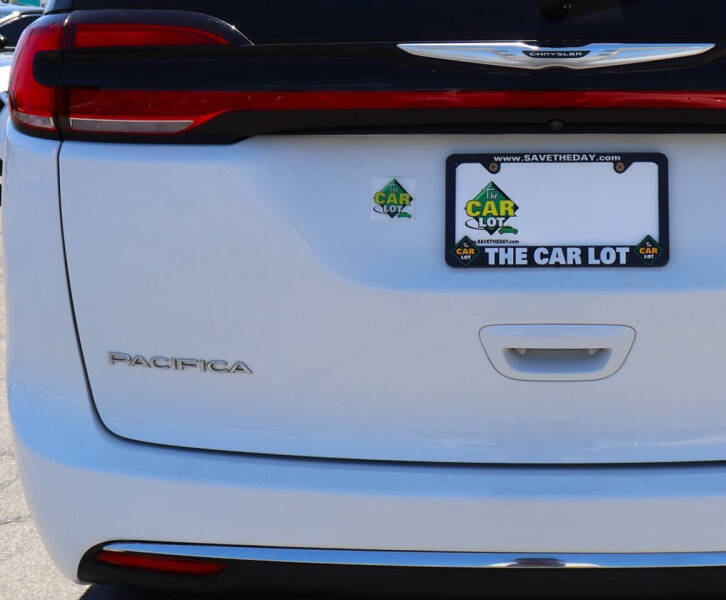 2022 Chrysler Pacifica Touring L