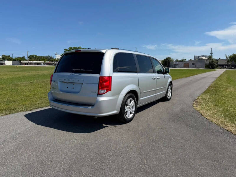 2012 Dodge Grand Caravan Crew