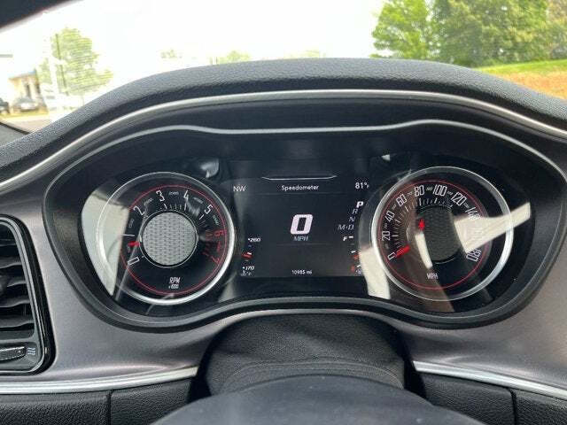 2022 Dodge Challenger 37