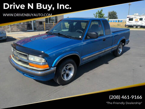 2000 Chevrolet S-10 for sale at Drive N Buy, Inc. in Nampa ID