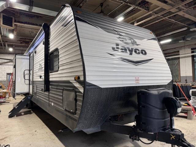 2022 Jayco JAY FLIGHT 33RBTS for sale at Worthington Air Automotive Inc in Williamsburg MA