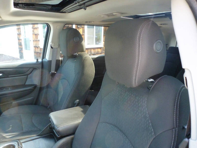2015 GMC Acadia SLE-2