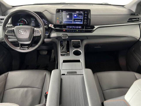 2022 Toyota Sienna XSE 7-Passenger