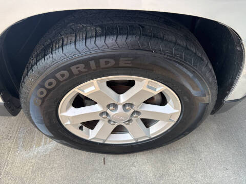 2016 GMC Acadia SLE-2