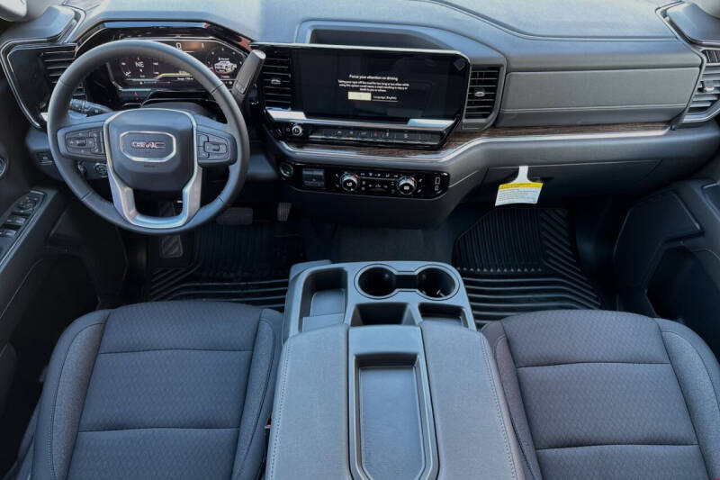 2024 GMC Sierra 1500