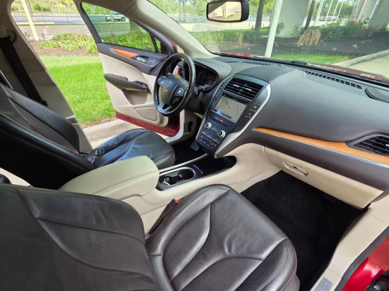 2017 Lincoln MKC Select