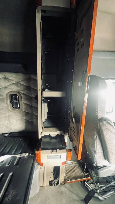 2018 Freightliner Cascadia