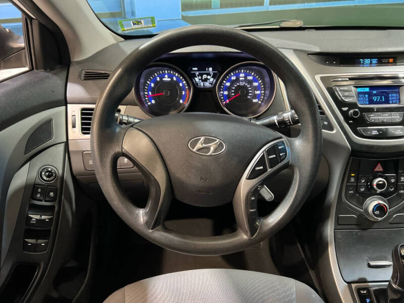 2014 Hyundai Elantra SE