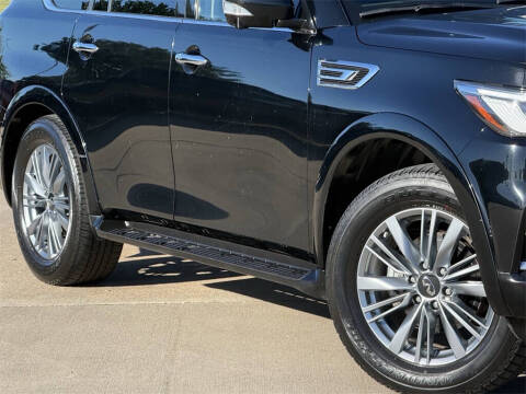 2022 Infiniti QX80 Luxe