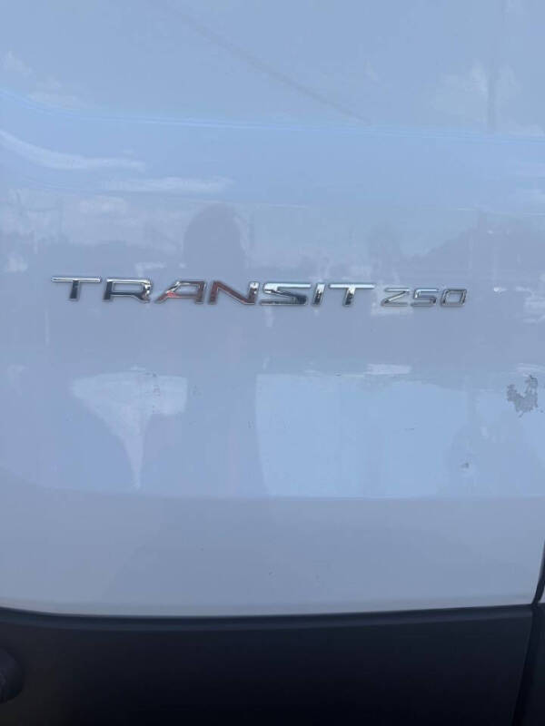 2022 Ford Transit 250