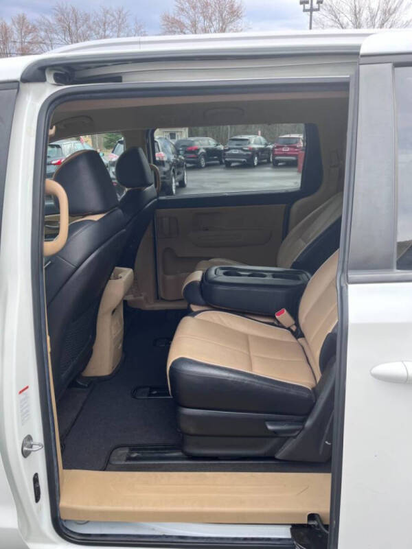 2020 Kia Sedona EX