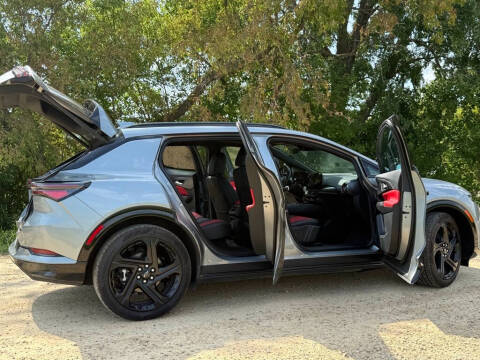 2025 Chevrolet Equinox EV RS