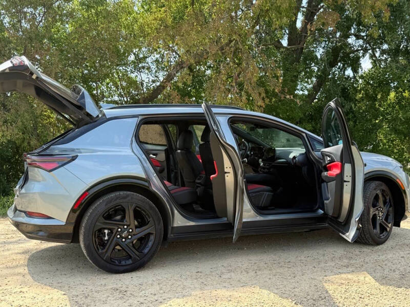 2025 Chevrolet Equinox EV RS