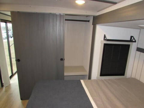 2024 Forest River T322 VIEW