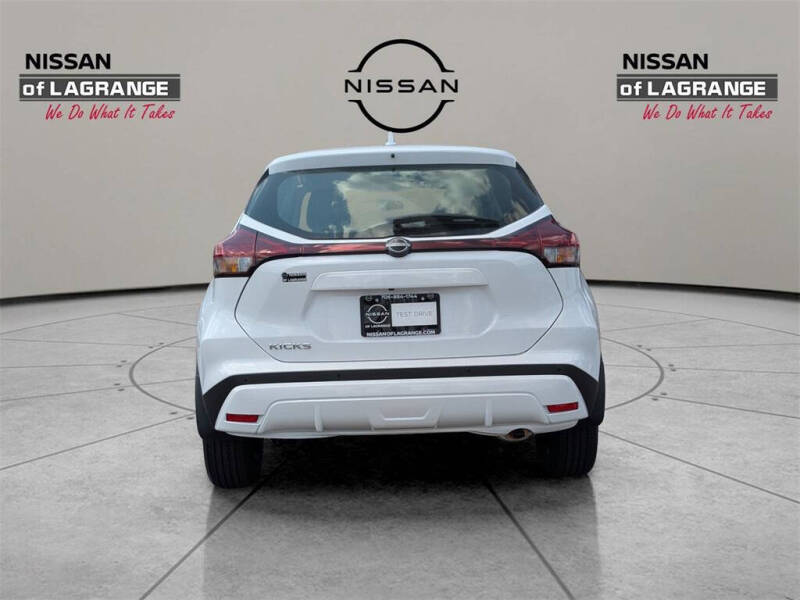 2025 Nissan Kicks Play S