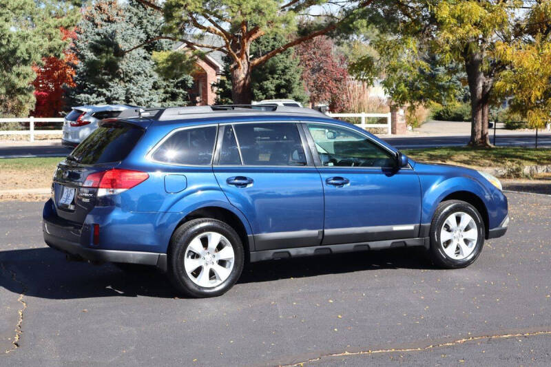 2011 Subaru Outback 2.5i Limited