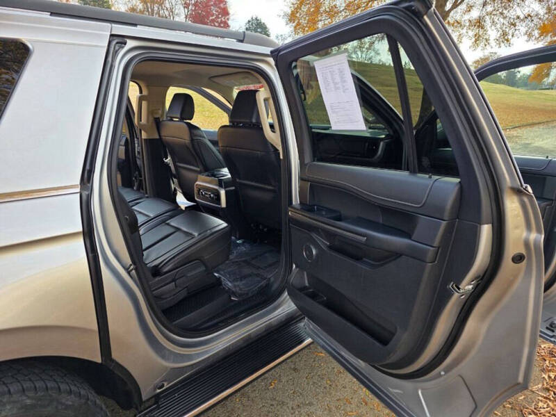 2023 Ford Expedition MAX XLT