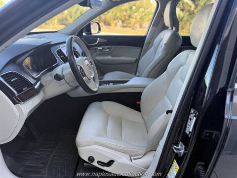 2017 Volvo XC90 T5 Momentum