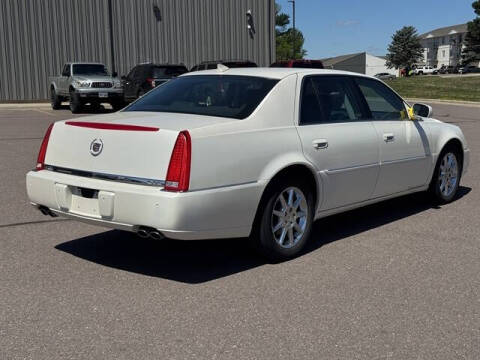 2011 Cadillac DTS Premium Collection
