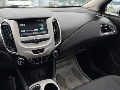 2017 Chevrolet Cruze LS Auto