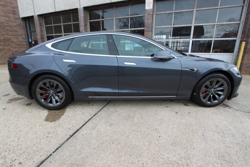 2020 Tesla Model S Performance photo 9